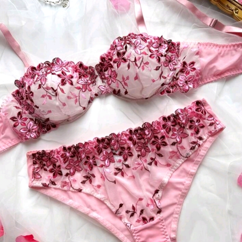 Pink Floral Lace Lingerie Set